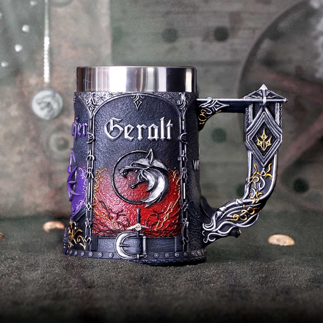THE WITCHER - OFFICIALLY LICENSED COLLECTABLE - THE TRINITY TANKARD WITH STAINLESS STEEL LINER